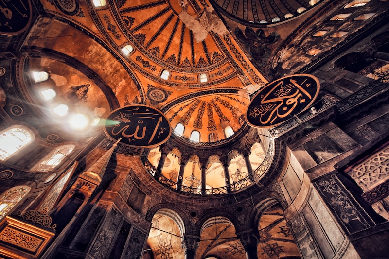 Besni'nin Tarihi Camileri Besni'nin Tarihi Camileri